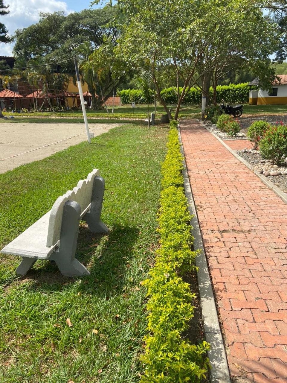 Hotel Villa Zaragoza Ngoại thất bức ảnh